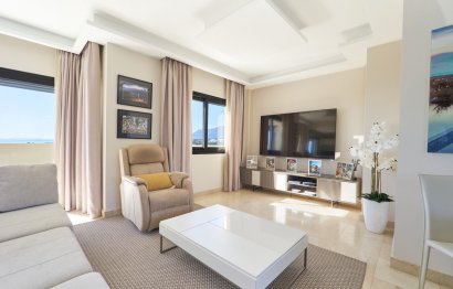 Resale - Apartment - Penthouse - Estepona - Estepona Centro