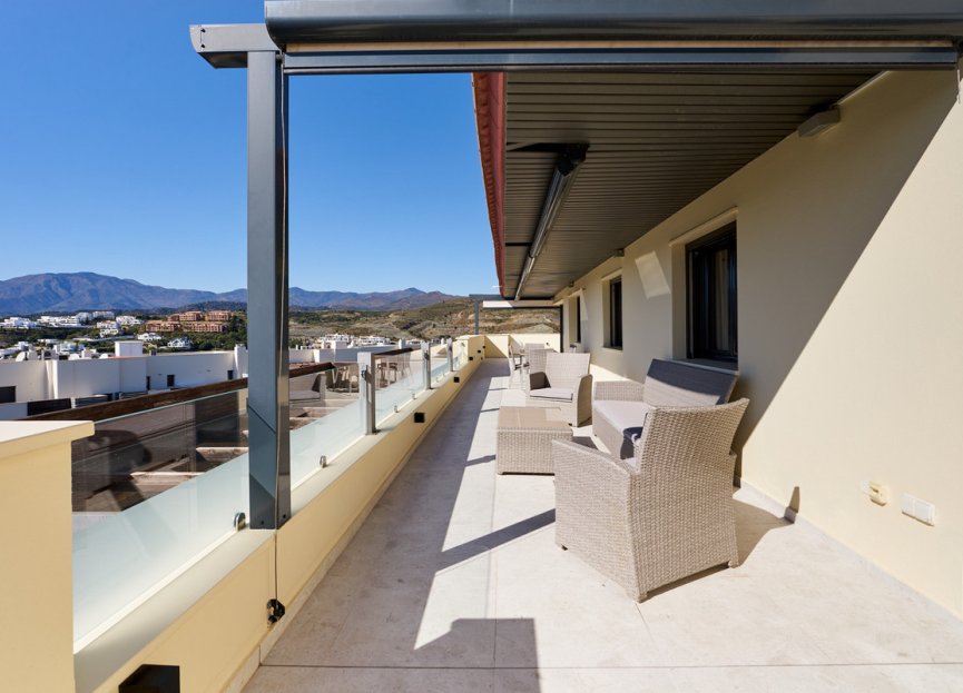 Resale - Apartment - Penthouse - Estepona - Estepona Centro