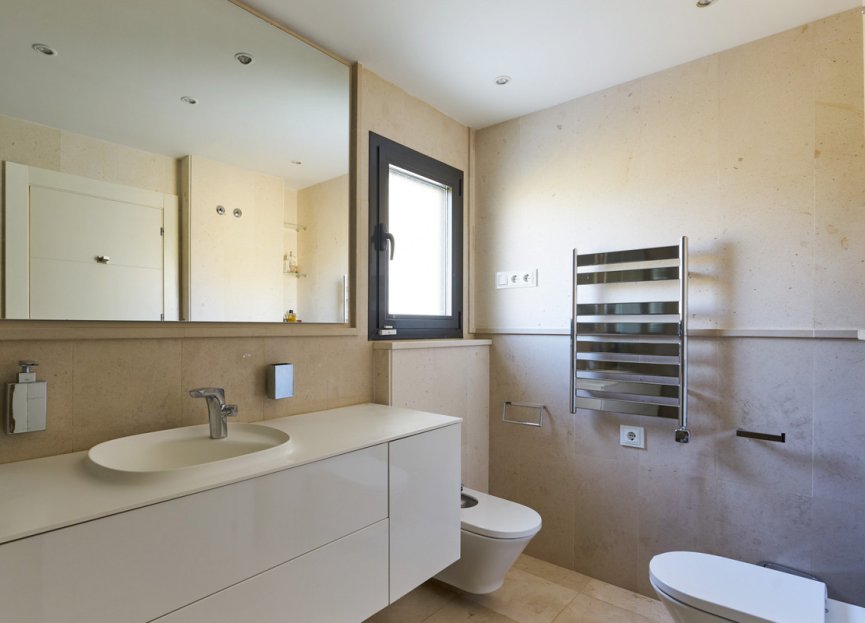 Resale - Apartment - Penthouse - Estepona - Estepona Centro