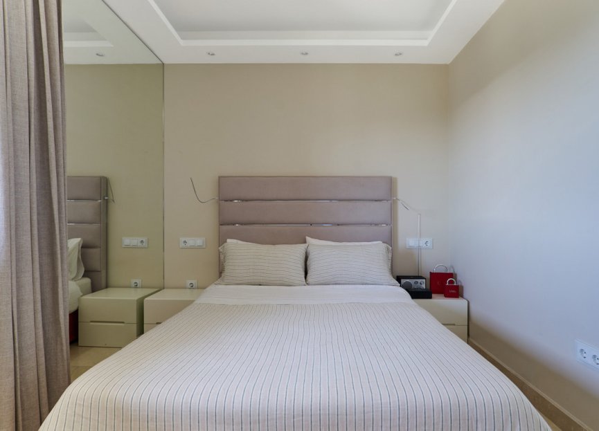 Resale - Apartment - Penthouse - Estepona - Estepona Centro