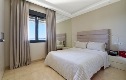 Resale - Apartment - Penthouse - Estepona - Estepona Centro