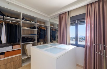 Resale - Apartment - Penthouse - Estepona - Estepona Centro