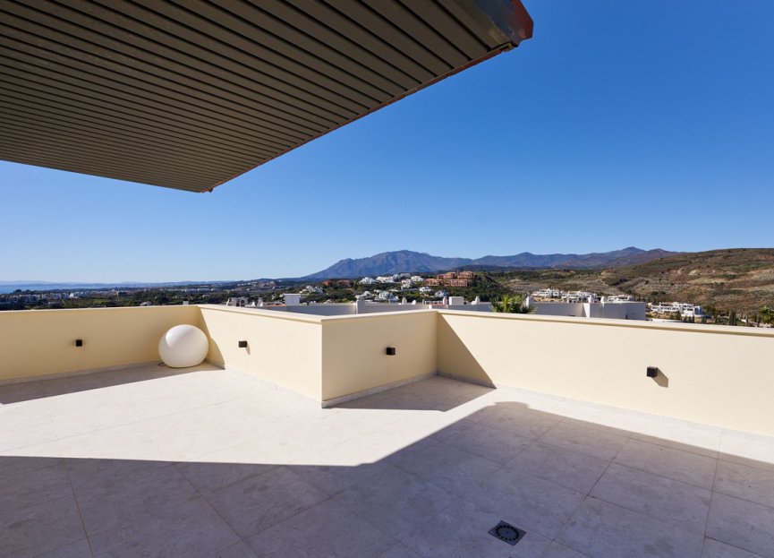 Resale - Apartment - Penthouse - Estepona - Estepona Centro
