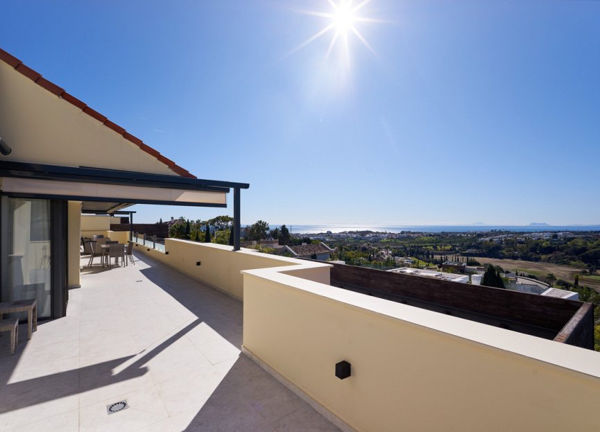 Resale - Apartment - Penthouse - Estepona - Estepona Centro