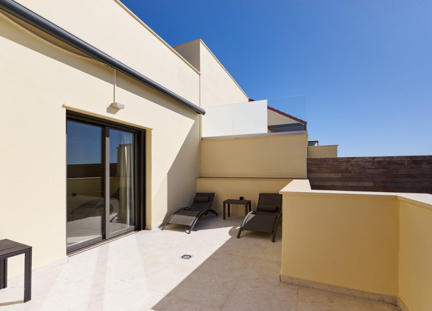 Resale - Apartment - Penthouse - Estepona - Estepona Centro