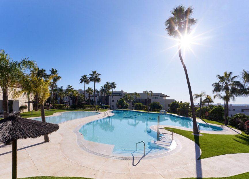 Resale - Apartment - Penthouse - Estepona - Estepona Centro