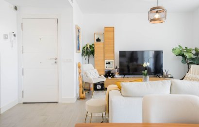 Resale - Apartment - Middle Floor Apartment - Fuengirola - Fuengirola Centro