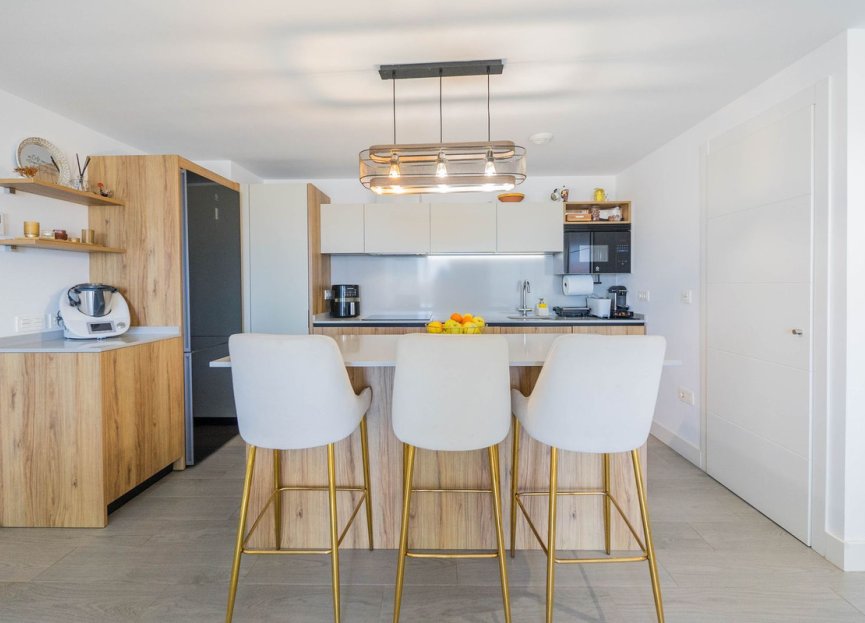 Resale - Apartment - Middle Floor Apartment - Fuengirola - Fuengirola Centro