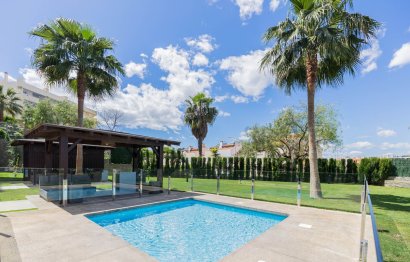 Resale - Apartment - Middle Floor Apartment - Fuengirola - Fuengirola Centro