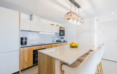 Resale - Apartment - Middle Floor Apartment - Fuengirola - Fuengirola Centro