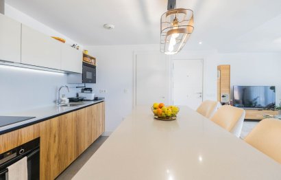 Resale - Apartment - Middle Floor Apartment - Fuengirola - Fuengirola Centro