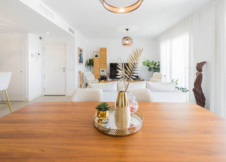 Resale - Apartment - Middle Floor Apartment - Fuengirola - Fuengirola Centro