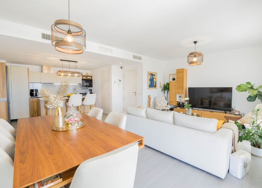 Resale - Apartment - Middle Floor Apartment - Fuengirola - Fuengirola Centro