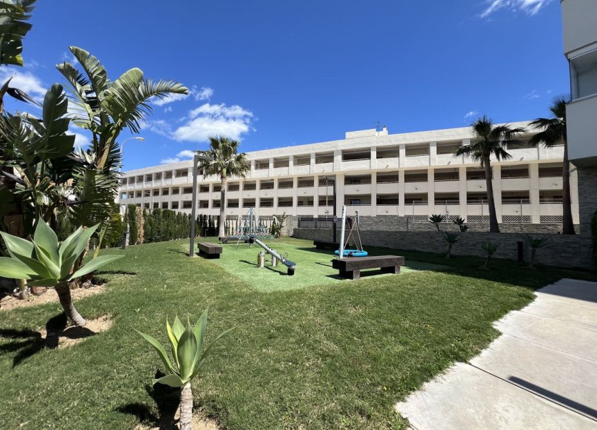 Resale - Apartment - Middle Floor Apartment - Fuengirola - Fuengirola Centro