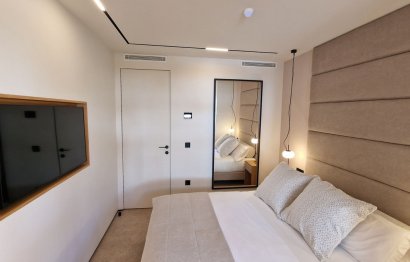 Resale - Apartment - Middle Floor Apartment - Marbella - Nueva Andalucia