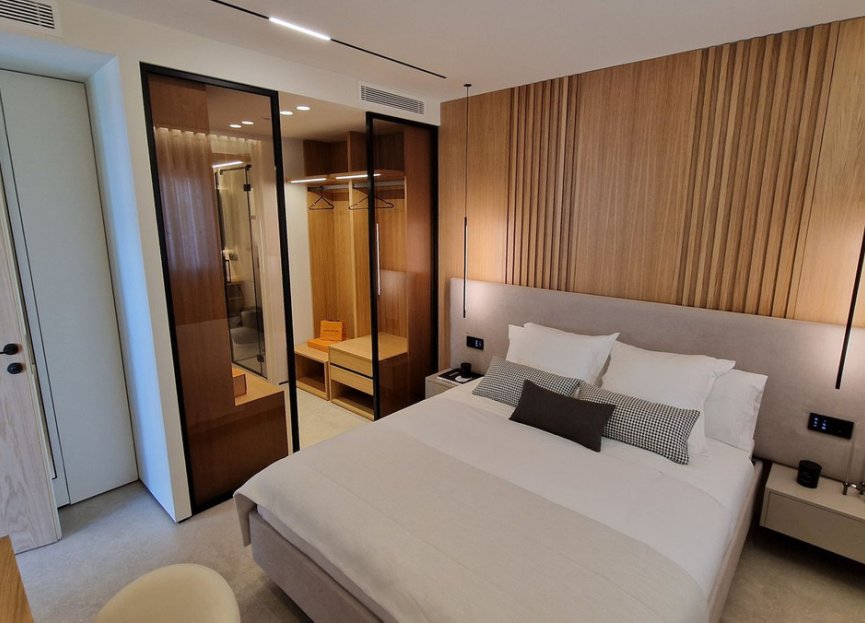 Resale - Apartment - Middle Floor Apartment - Marbella - Nueva Andalucia