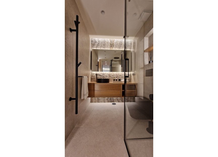 Resale - Apartment - Middle Floor Apartment - Marbella - Nueva Andalucia