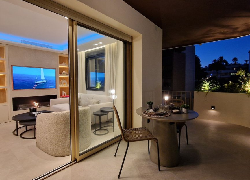 Resale - Apartment - Middle Floor Apartment - Marbella - Nueva Andalucia