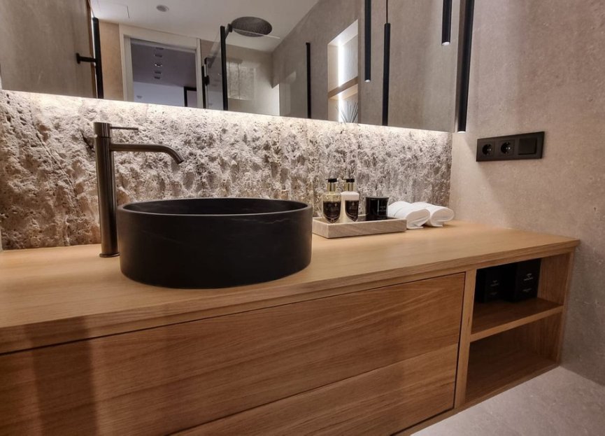 Resale - Apartment - Middle Floor Apartment - Marbella - Nueva Andalucia