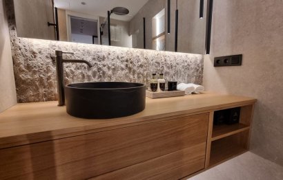 Resale - Apartment - Middle Floor Apartment - Marbella - Nueva Andalucia