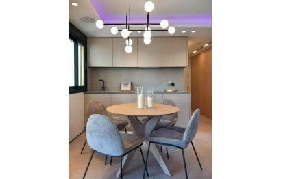 Resale - Apartment - Middle Floor Apartment - Marbella - Nueva Andalucia