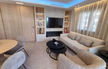 Resale - Apartment - Middle Floor Apartment - Marbella - Nueva Andalucia