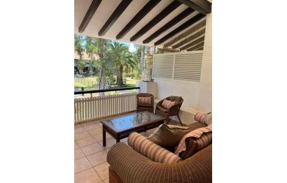 Resale - Apartment - Middle Floor Apartment - Marbella - Nueva Andalucia