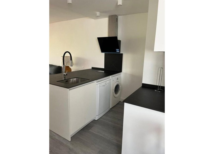 Resale - Apartment - Middle Floor Apartment - Marbella - Nueva Andalucia