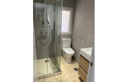 Resale - Apartment - Middle Floor Apartment - Marbella - Nueva Andalucia