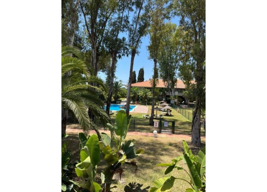 Resale - Apartment - Middle Floor Apartment - Marbella - Nueva Andalucia