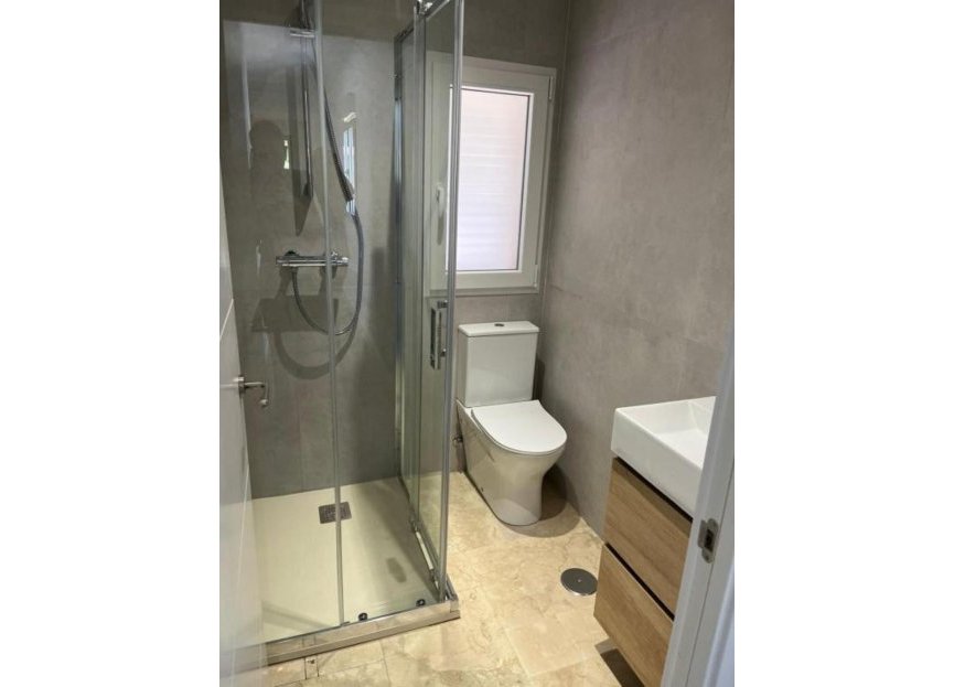 Resale - Apartment - Middle Floor Apartment - Marbella - Nueva Andalucia