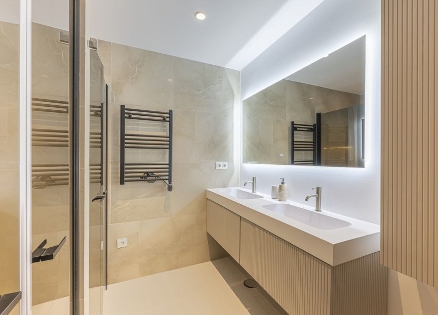 Resale - Apartment - Middle Floor Apartment - Marbella - Marbella Centro