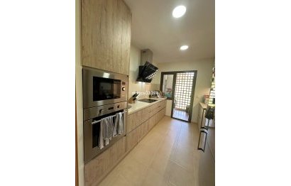 Resale - Apartment - Penthouse - Estepona - Estepona Centro