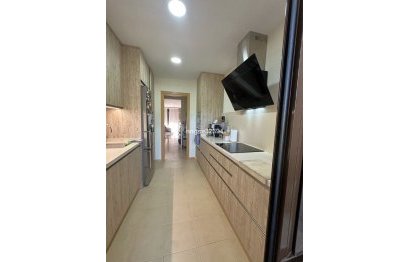 Resale - Apartment - Penthouse - Estepona - Estepona Centro