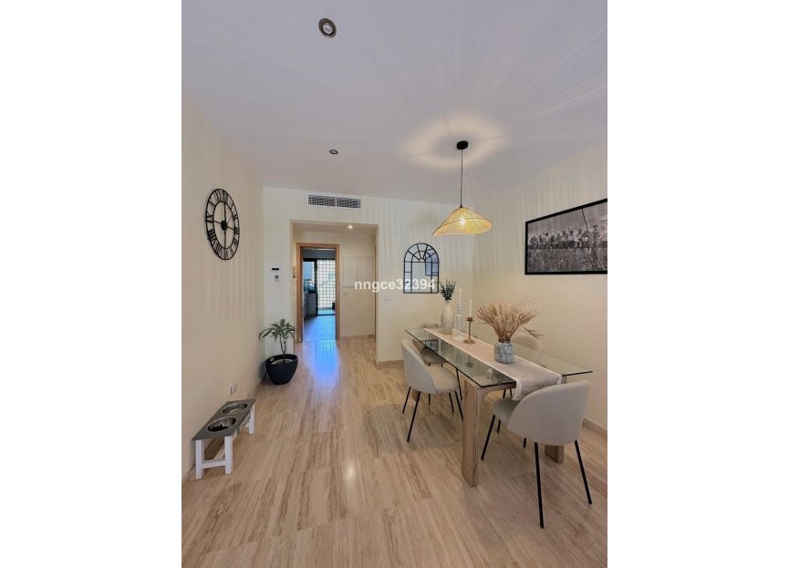 Resale - Apartment - Penthouse - Estepona - Estepona Centro