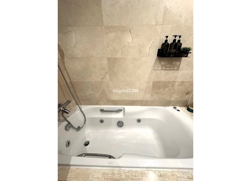 Resale - Apartment - Penthouse - Estepona - Estepona Centro