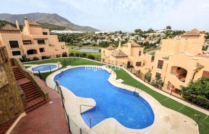 Resale - Apartment - Penthouse - Estepona - Estepona Centro