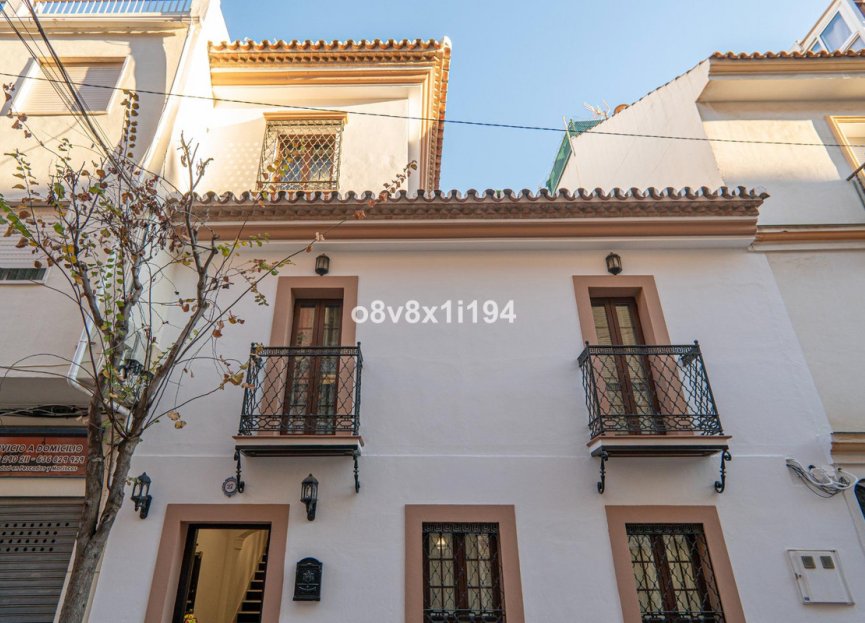 Resale - House - Detached Villa - Fuengirola - Fuengirola Centro