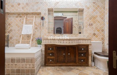 Resale - House - Detached Villa - Fuengirola - Fuengirola Centro