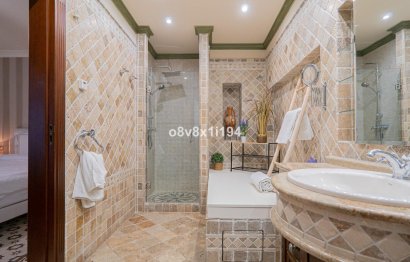 Resale - House - Detached Villa - Fuengirola - Fuengirola Centro