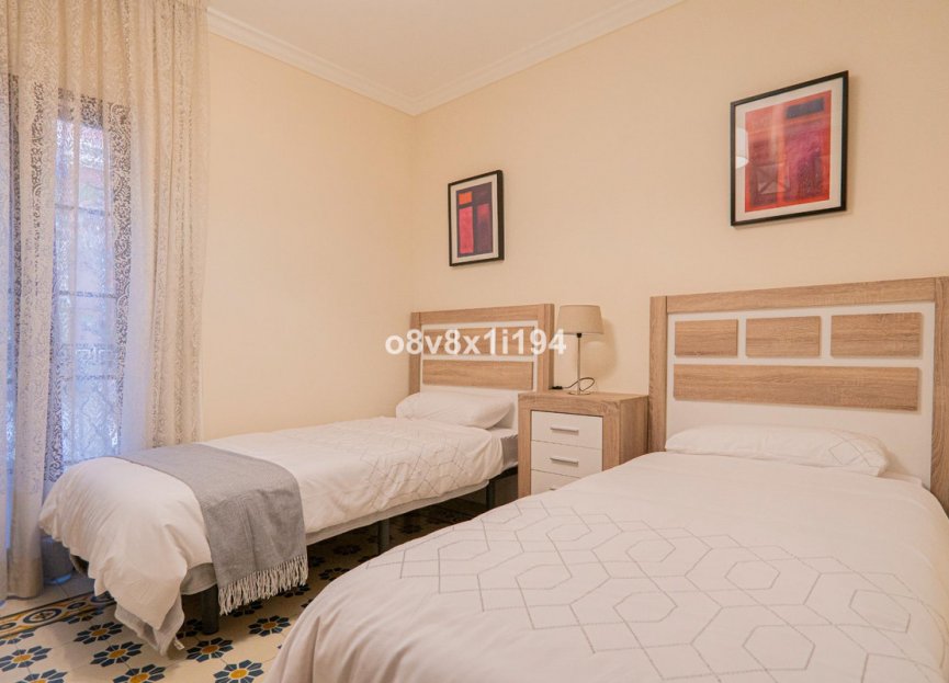 Resale - House - Detached Villa - Fuengirola - Fuengirola Centro