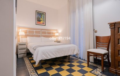 Resale - House - Detached Villa - Fuengirola - Fuengirola Centro