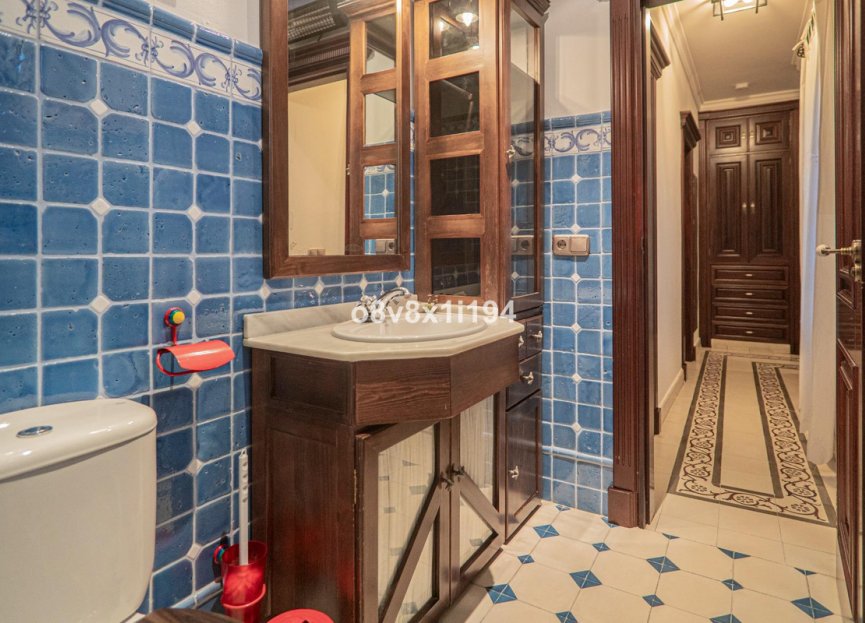 Resale - House - Detached Villa - Fuengirola - Fuengirola Centro