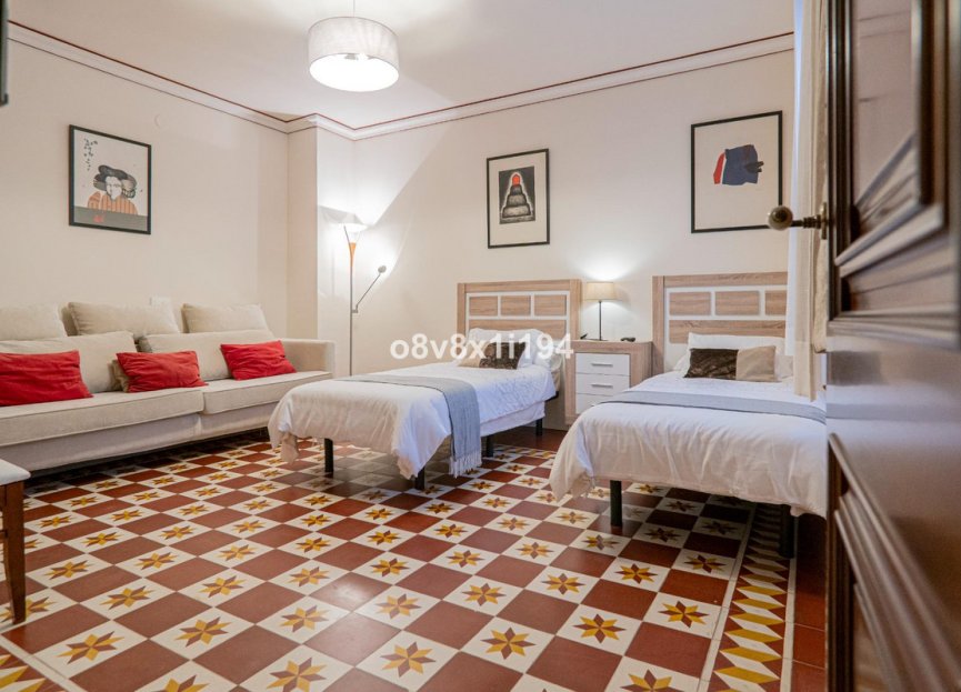 Resale - House - Detached Villa - Fuengirola - Fuengirola Centro