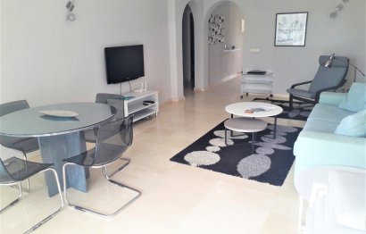 Resale - Apartment - Middle Floor Apartment - Estepona - Atalaya
