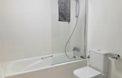 Resale - Apartment - Middle Floor Apartment - Estepona - Atalaya