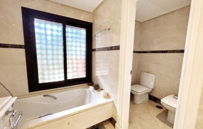 Resale - Apartment - Penthouse - Marbella - Nueva Andalucia