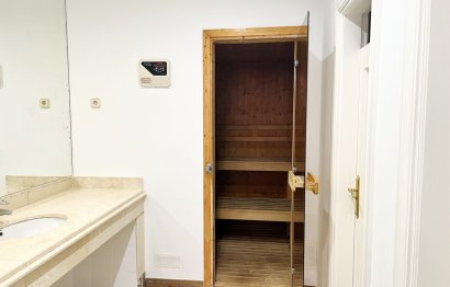 Resale - Apartment - Penthouse - Marbella - Nueva Andalucia