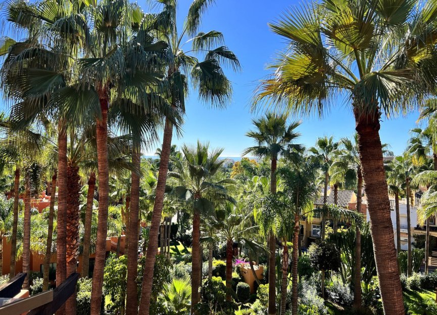 Resale - Apartment - Penthouse - Marbella - Nueva Andalucia