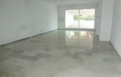 Resale - Apartment - Penthouse - Marbella - Guadalmina Baja